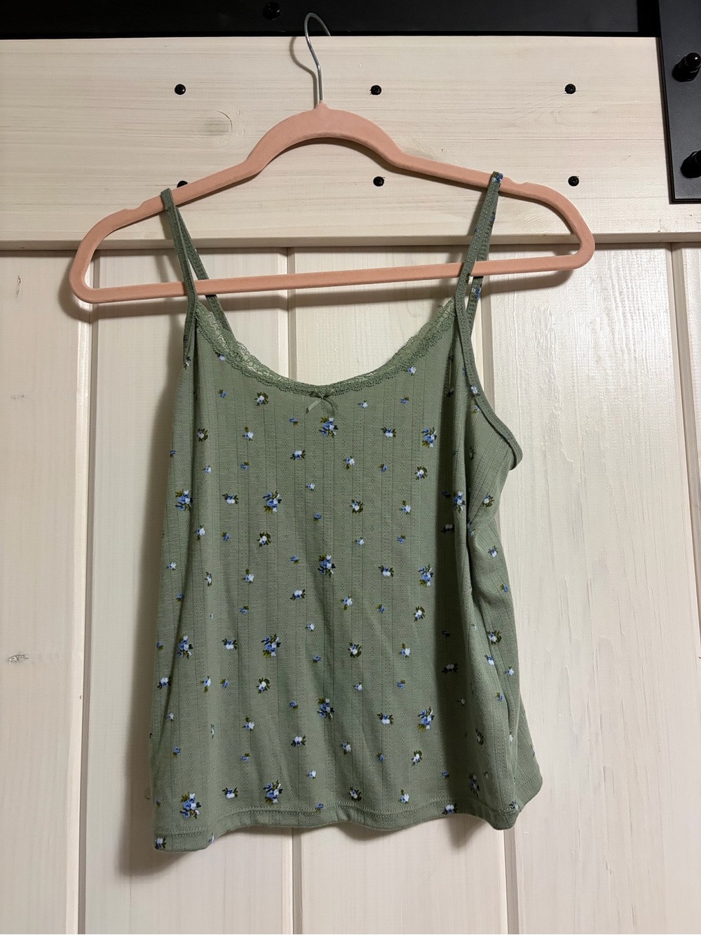 Wild fable floral tank top